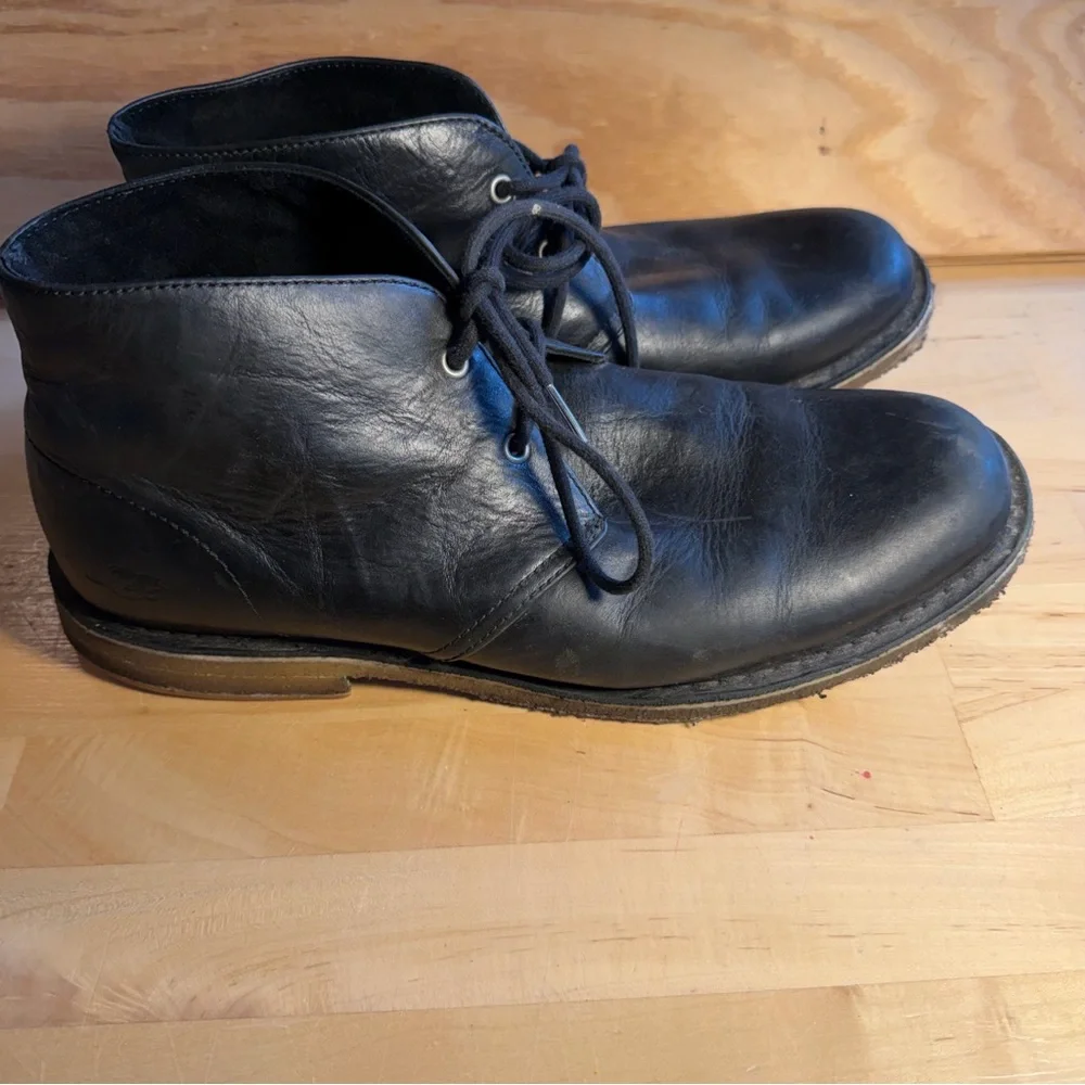 UGG Australia Leighton 10.5 chukka ankle boots soft leather grunge tie up 3275
